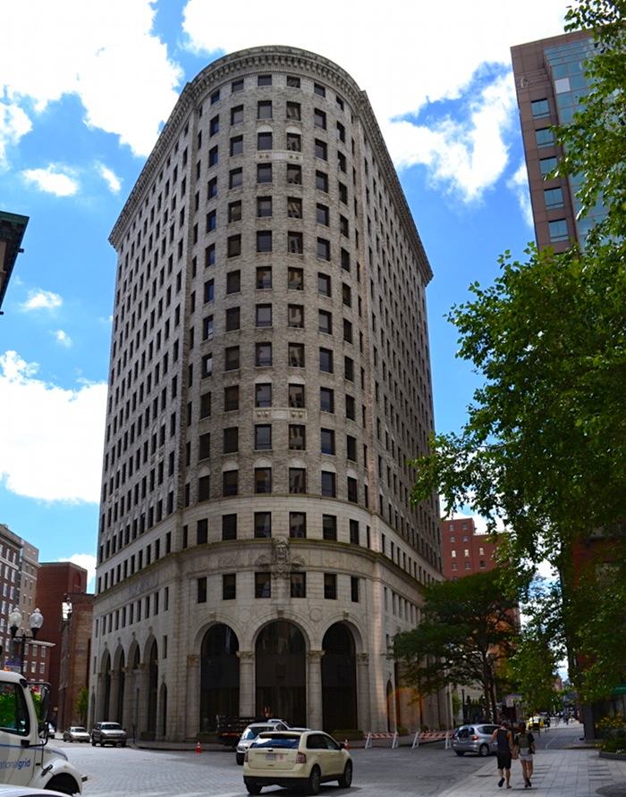 The Turks Head building, home of the National Bank of Commerce. 