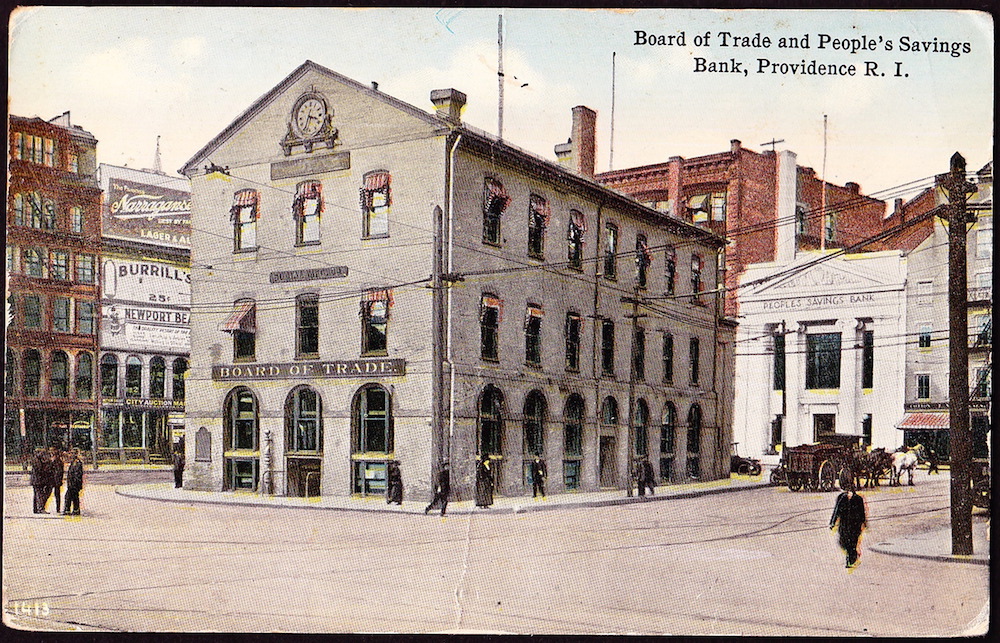 An early 20th-century postcard, showing the bank's edifice on Market Square (white building in the background, right).